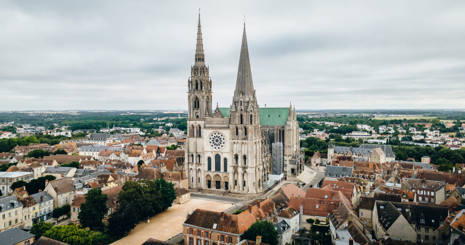 Chartres Town Image 1